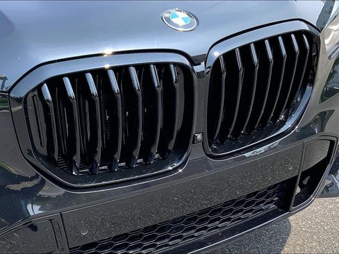 Used 2023 BMW X5 xDrive40i w/ M Sport Package AWD/4WD image 30