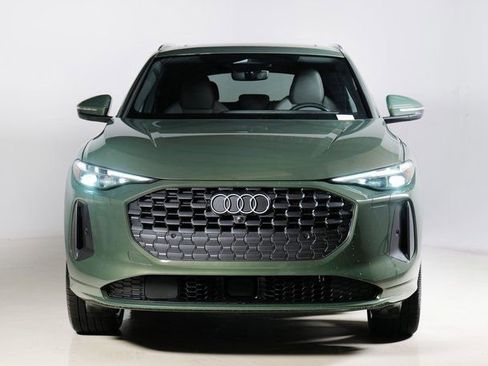 Certified 2025 Audi Q5 2.0T Premium Plus w/ Premium Plus image 9