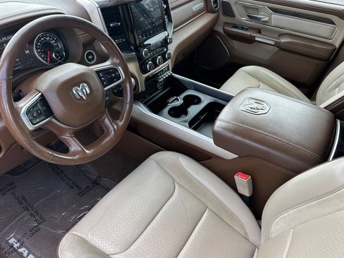 Used 2019 RAM 1500 Laramie AWD/4WD image 9