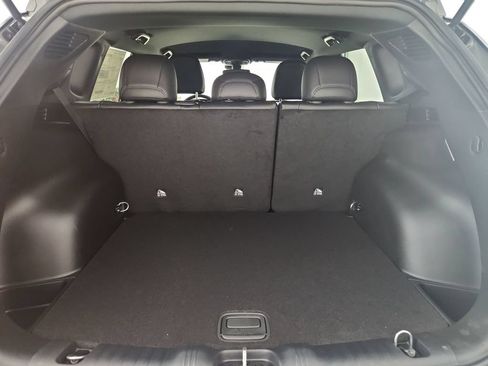 New 2026 Jeep Compass Latitude AWD/4WD image 31