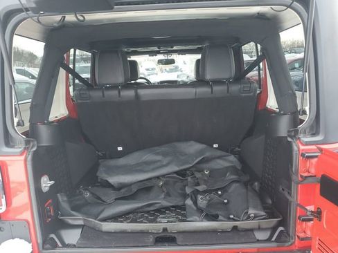 Used 2018 Jeep Wrangler Unlimited Sport image 9