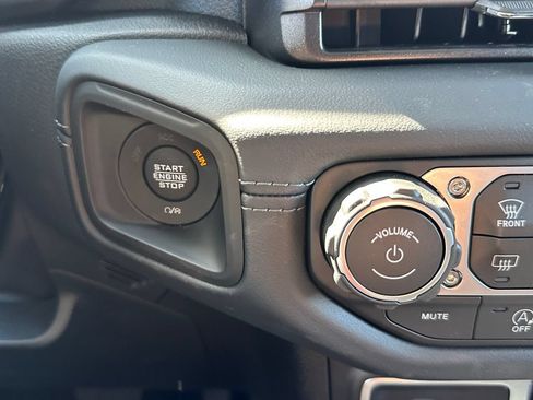 New 2026 Jeep Gladiator Rubicon AWD/4WD image 25