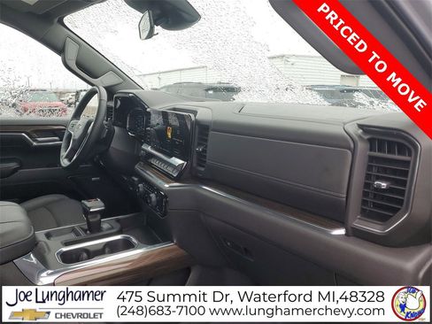 Certified 2024 Chevrolet Silverado 1500 LT Trail Boss w/ Convenience Package II image 29