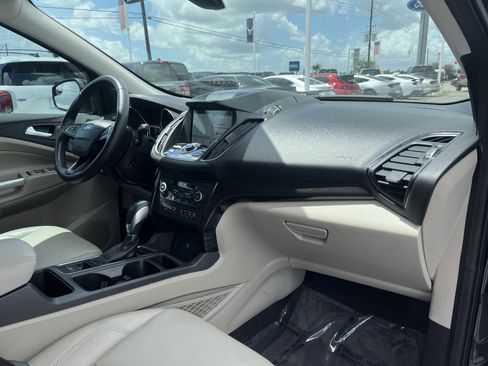 Used 2019 Ford Escape Titanium FWD image 15