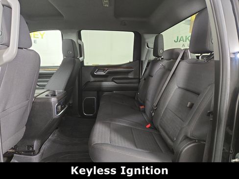 Certified 2024 GMC Sierra 1500 Elevation w/ LPO, Elevation Black Package AWD/4WD image 12