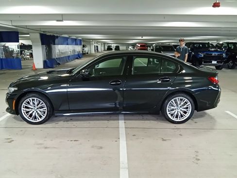 Used 2023 BMW 330i xDrive Sedan w/ Parking Assistance Package AWD/4WD image 8