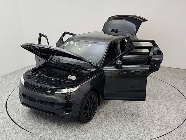 New 2026 Land Rover Range Rover Sport SE AWD/4WD image 37