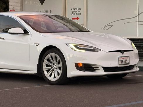 Used 2016 Tesla Model S 75 RWD image 7