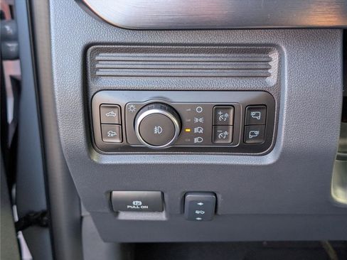 Used 2026 Ford F450 Lariat w/ FX4 Off-Road Package image 23