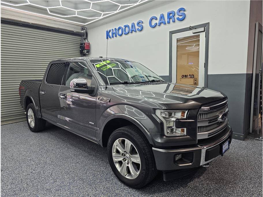 Used 2017 Ford F150 Platinum w/ Equipment Group 701A Luxury AWD/4WD image 6