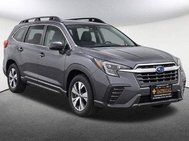 Used 2025 Subaru Ascent Premium AWD/4WD image 2