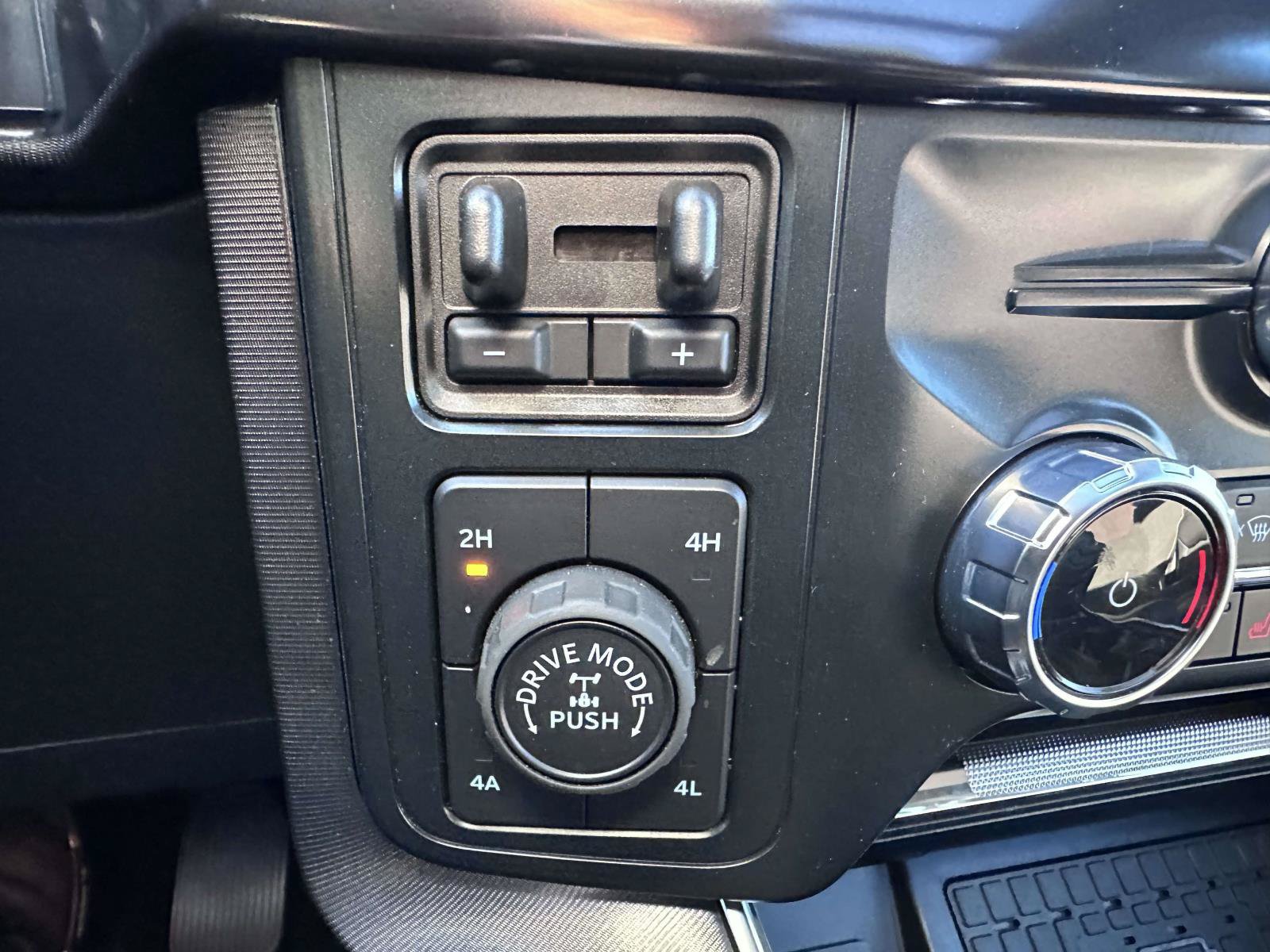 Used 2025 Ford F150 Raptor w/ Equipment Group 803A Raptor R AWD/4WD image 27