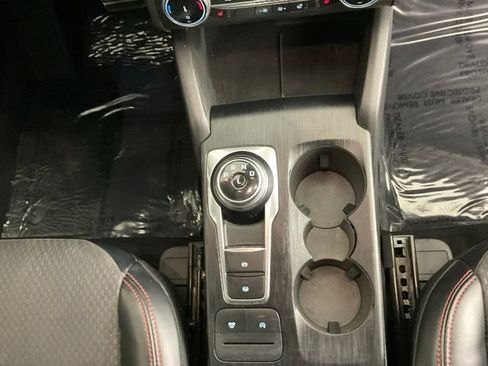 Used 2024 Ford Escape ST-Line image 18