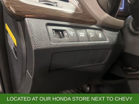 Used 2017 Hyundai Santa Fe SE image 14