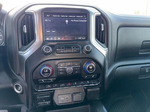 Used 2020 Chevrolet Silverado 1500 LT Trail Boss image 20