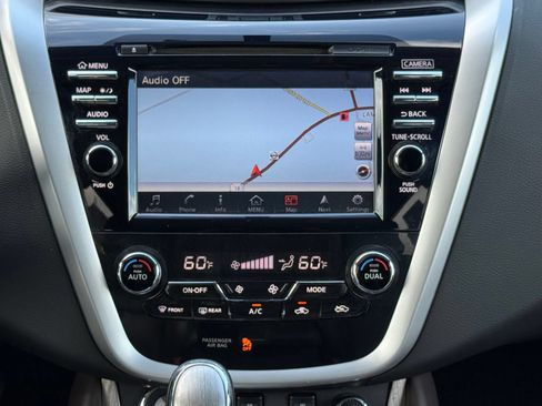 Used 2017 Nissan Murano SL w/ SL Technology Package AWD/4WD image 4
