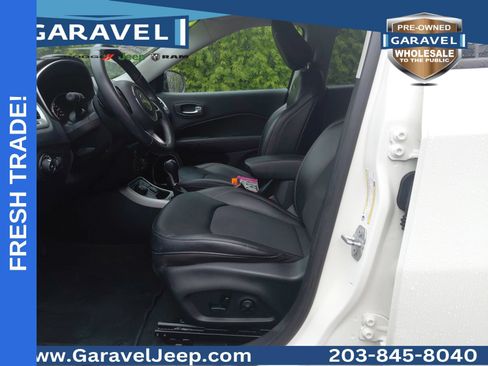 Used 2019 Jeep Compass Latitude w/ Popular Equipment Group AWD/4WD image 2