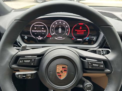 New 2026 Porsche Cayenne Coupe AWD/4WD image 21