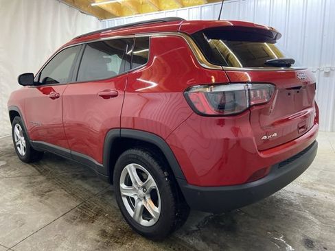 Used 2023 Jeep Compass Latitude w/ Convenience Group image 8