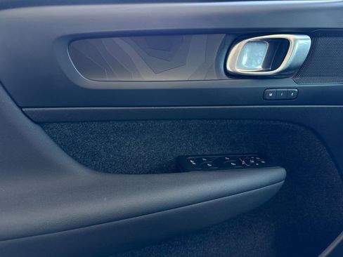 Certified 2023 Volvo XC40 Recharge Plus AWD/4WD image 10