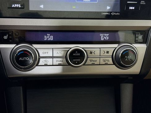 Used 2017 Subaru Outback 2.5i Limited w/ Popular Package #5 AWD/4WD image 16