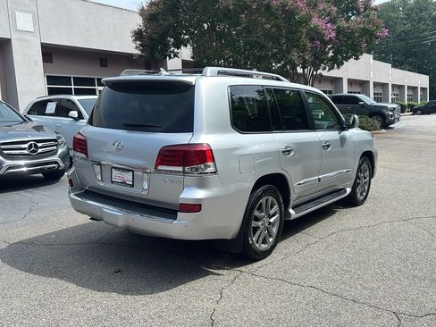 Used 2013 Lexus LX 570 4WD w/ Luxury Pkg image 5