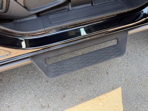 Used 2023 Ford Bronco Badlands AWD/4WD image 34