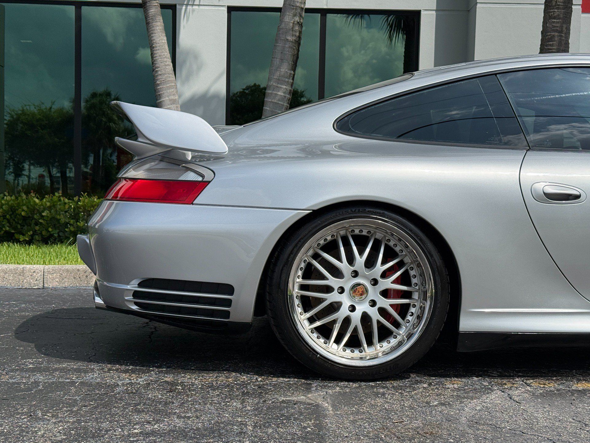 Used 2002 Porsche 911 Carrera 4S AWD/4WD image 4