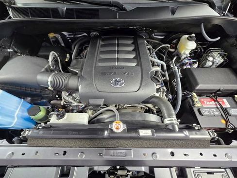 Used 2021 Toyota Tundra SR5 image 13