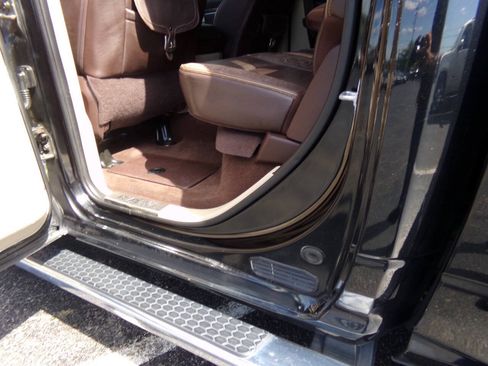 Used 2013 RAM 1500 Laramie Longhorn w/ Convenience Group AWD/4WD image 17