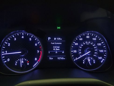 Used 2020 Hyundai Elantra SE FWD image 23