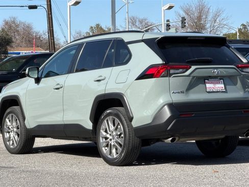 Certified 2023 Toyota RAV4 XLE Premium image 5