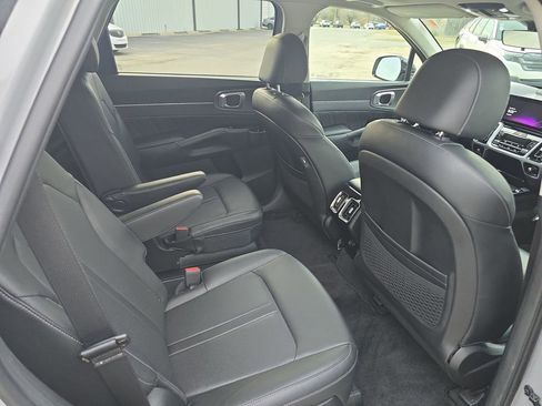 Used 2022 Kia Sorento SX image 33