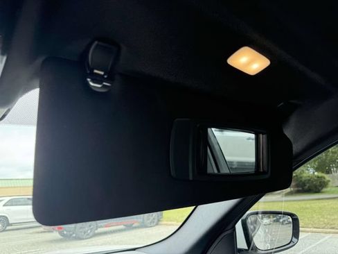 Used 2018 BMW 530i RWD image 39