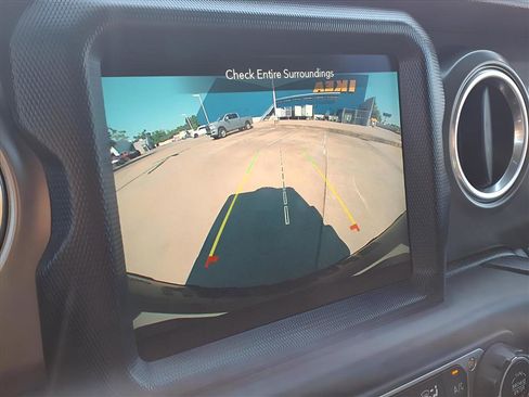 Used 2023 Jeep Wrangler Unlimited Rubicon 4xe w/ Cold Weather Group image 16