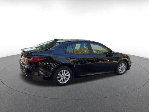 Used 2025 Toyota Camry LE image 15