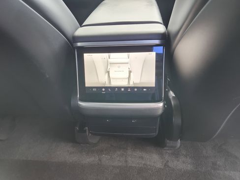 Used 2022 Tesla Model X AWD/4WD image 22