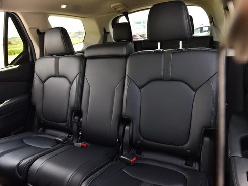 Certified 2025 Honda Pilot EX-L image 24