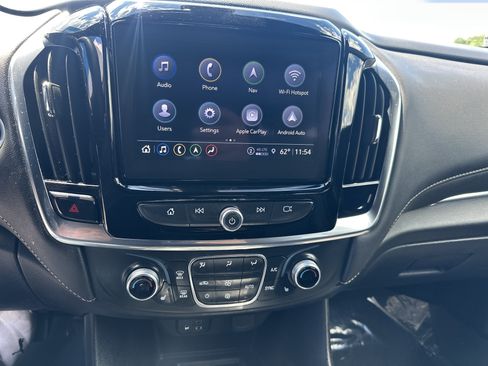 Certified 2023 Chevrolet Traverse LT w/ LT Premium Package AWD/4WD image 13