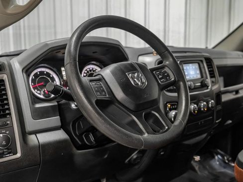 Used 2019 RAM 1500 Tradesman w/ Tradesman SXT Package RWD image 14