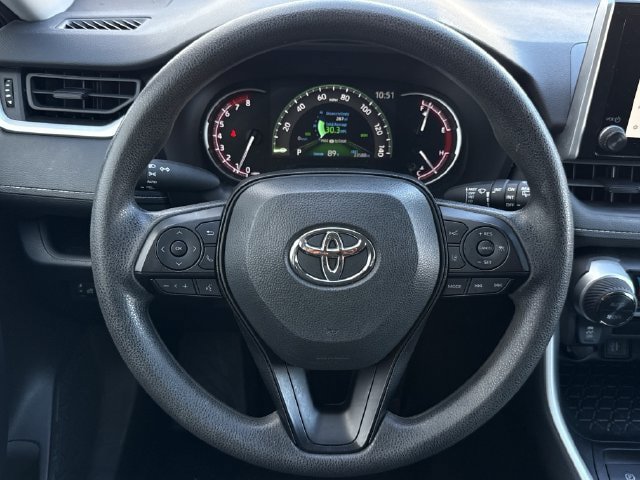 Used 2025 Toyota RAV4 XLE FWD image 13