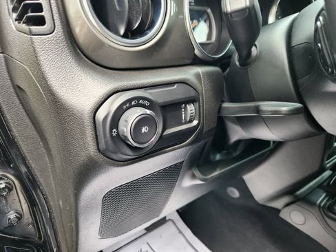 Used 2023 Jeep Wrangler Sahara image 23