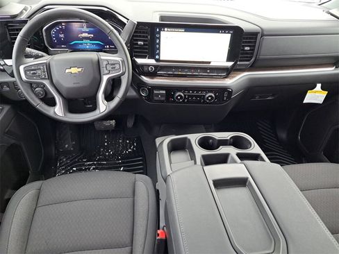 New 2026 Chevrolet Silverado 1500 LT image 23