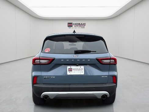 Used 2023 Ford Escape Active w/ Tech Pack #1 AWD/4WD image 6