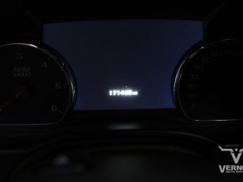 Used 2016 Chevrolet Suburban LTZ image 23