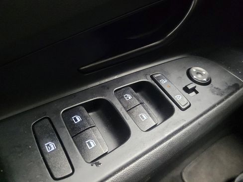 Used 2025 Hyundai Elantra Sport image 27