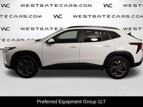 Used 2025 Chevrolet Trax LT image 5