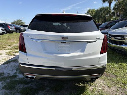 Used 2024 Cadillac XT5 Premium Luxury w/ Technology Package FWD image 9