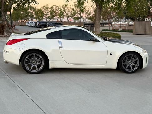 Used 2006 Nissan 350Z Enthusiast image 4