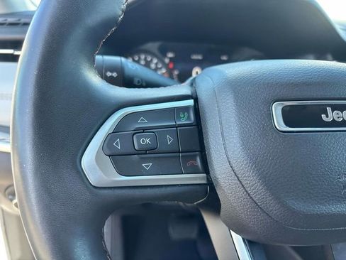 Used 2022 Jeep Compass Limited AWD/4WD image 18